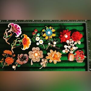 VTG Style Floral Brooch Lot of 14 Rhinestone Enamel Statement Flower Pins Mixed